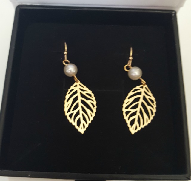 Ashlyn Nature Pearl Leaf Earrings